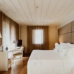 فندق Da Oliveira 4*